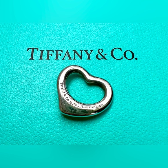 Tiffany & Co. Elsa Peretti Open Heart Pendant, Small Sterling Silver 16mm & Box - Picture 2 of 5